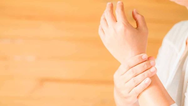 معرفة الحمل من نبض اليد معرفة الحمل من نبض اليد