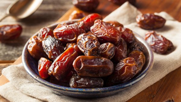 التمر يمدّ الجسم حيوية وطاقة ويجدد نشاطه 
