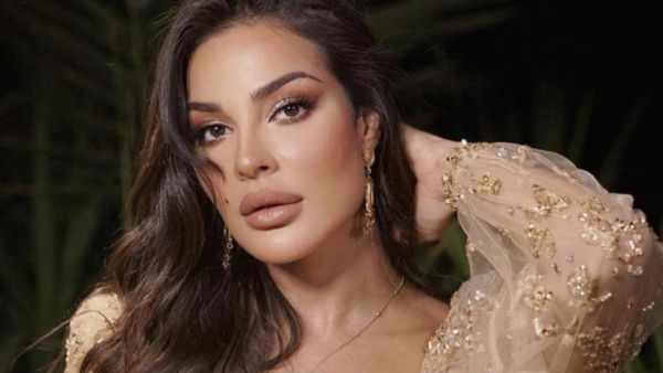 إطلالة نادين نجيم الذهبية في افتتاح مهرجان الجونة السينمائي 2021