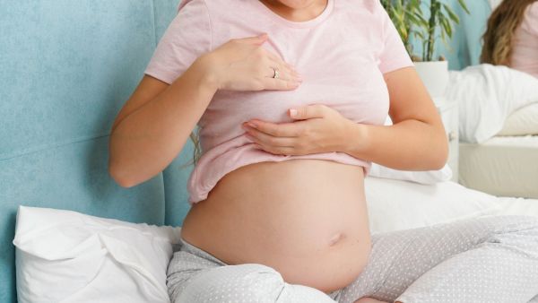 تغيرات حجم الثدي أثناء الحمل