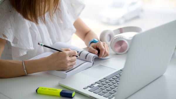 توقعات الأبراج