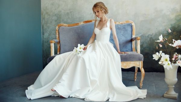 تهتم المقبلات على الزواج بالظهور بأجمل طلة ولا سيما توحد لون الجلد