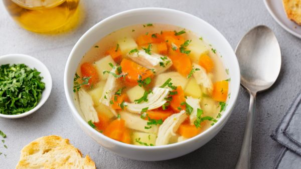 شوربة الدجاج للوقاية من فيروس كورونا
