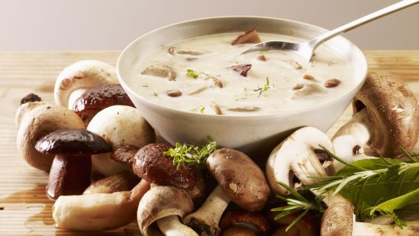 شوربة الفطر بالكريمة