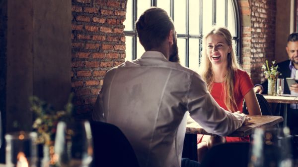 يمكن أن تساعدك علاقة الحب الجميلة على التمتع بحياة أطول