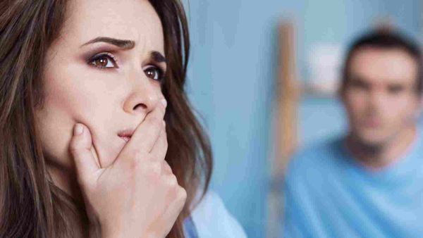برج السرطان يحتاج  شريكه بجانبه في الأوقات الصعبة كما أنه يحتاج للدعم والحب