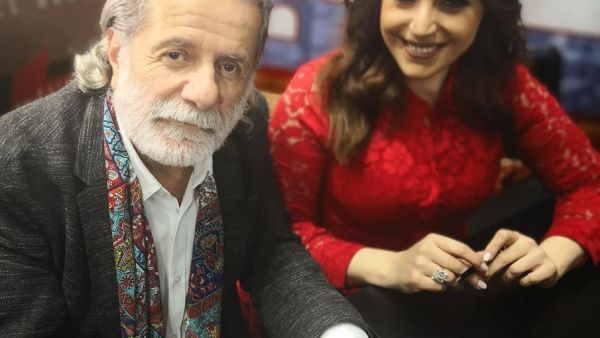 الفنانة اللبنانية عبير نعمة برفقة الفنان مارسيل خليفة