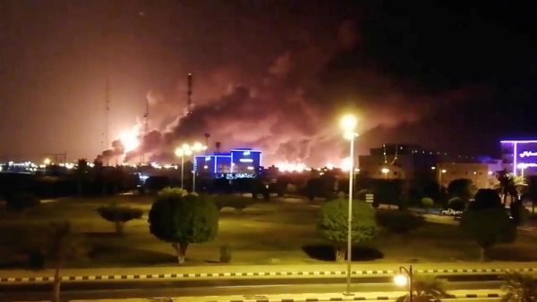 الحوثيون يستهدفون "أرامكو"