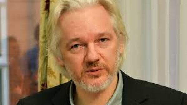 مؤسس موقع ويكيليكس، جوليان أسانج
