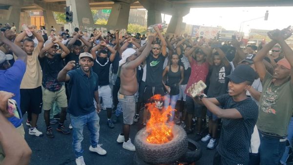 آلاف اليهود الاسرائيليين من أصل إثيوبي نظّموا تظاهرات واسعة، مساء الثلاثاء