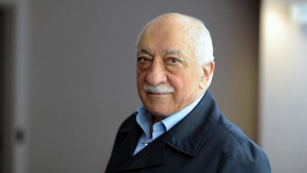 فتح الله غولن رجل الدين المقيم في الولايات المتحدة