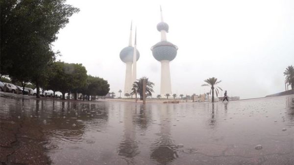 هطول كميات كبيرة من الأمطار في الكويت