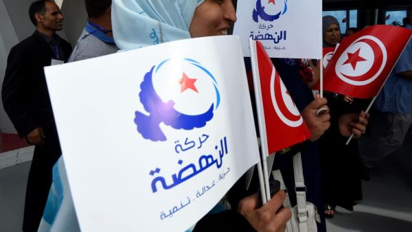 مناصرون لحركة النهضة في تونس