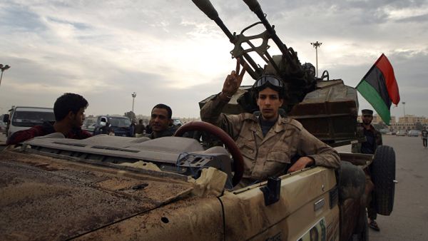 لم يصدق بعض المسؤولين حتى النهاية أن حفتر أقدم في الواقع على بدء الهجوم