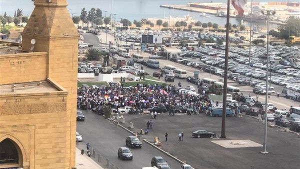 لاجئون فلسطينيون يعتصمون وسط العاصمة بيروت لطالبة الدول الأوروبية وكندا بفتح أبواب الهجرة لهم
