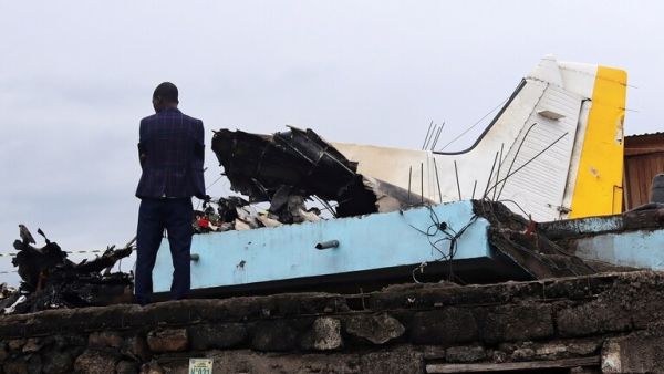 سقوط طائرة صغيرة تابعة لشركة Busy Bee على حي سكني