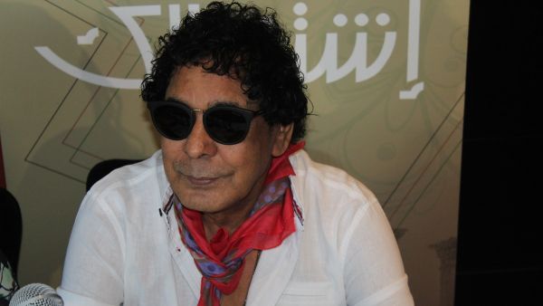 الفنان المصري محمد منير