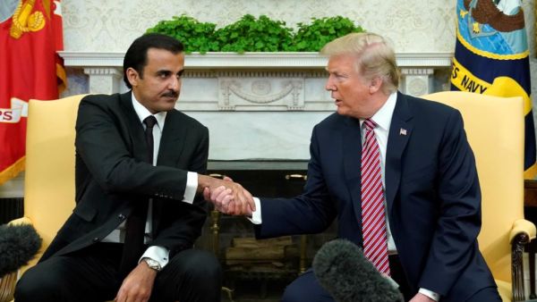  أمير قطر الشيخ تميم بن حمد بن خليفة آل ثاني والرئيس الأمريكي دونالد ترامب