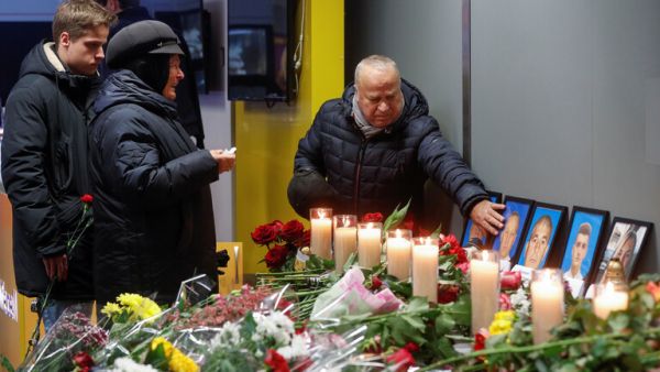 طهران تعهدت بتسليم الصندوقين الأسودين للطائرة الأوكرانية