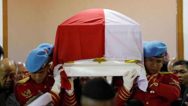جثمان الرئيس الإندونيسي السابق بحر الدين يوسف حبيبي