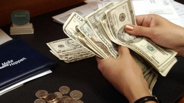 بعد استخدامها بودرة التلك.. أمريكية تربح تعويضًا بـ325 مليون دولار من "جونسون آند جونسون".