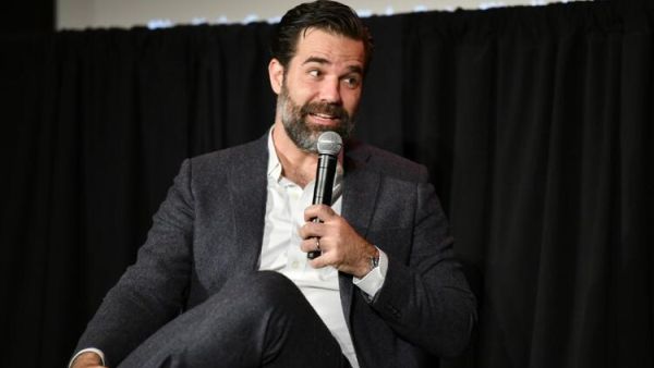 Rob Delaney Celebrates 20 Years of Sobriety