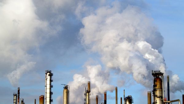 Report: Global Fossil Fuel Air Pollution Costs $2.9 Trillion Per Year 