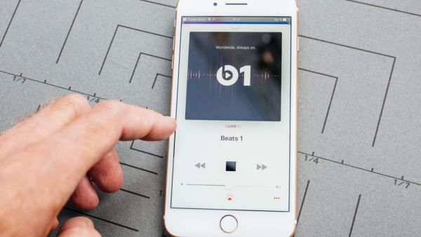 Apple Rolls Out Two New Radio Stations, Renames Beats 1