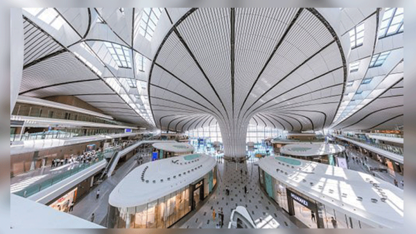 Beijing Receives First International Flights from 8 Countries
