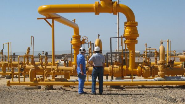 Egypt Inks $1 Billion Oil, Gas Exploration Deals with Top Companies