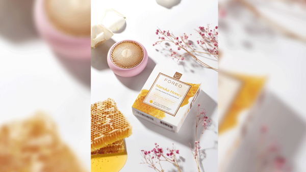 FOREO تكشف عن فوائد قناع العسل Manuka honey 