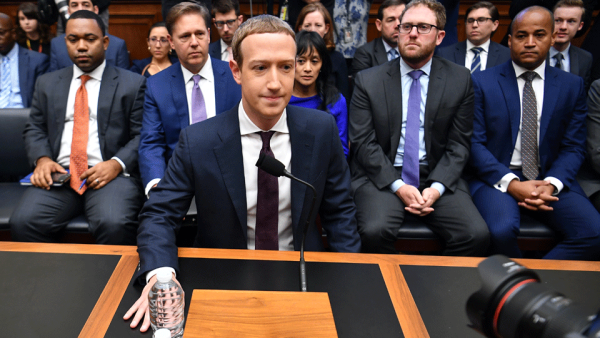 Zuckerberg Calls for Regulating Social Media Content