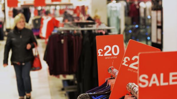 UK: Inflation Soars Due to Clothing Retailers Shunning Discounts