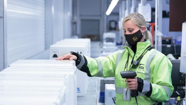 UPS Delivers Pfizer Vaccine to Jordan