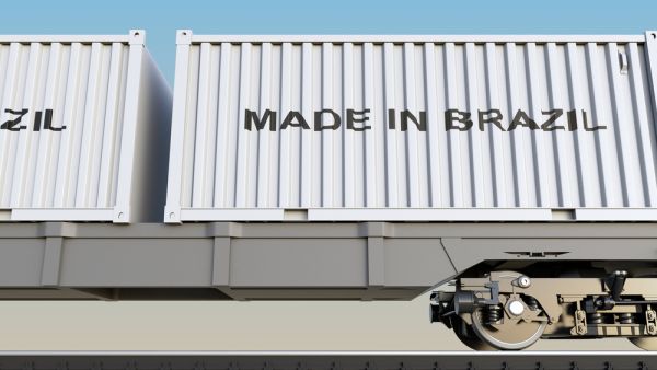 The main exports included meat, corn, beet sugar, iron ores and concentrates, aircrafts, satellites, live bovine animals, bovine meat, coffee, petroleum oils, soya-bean oil, soda or sulphate, plastering materials, lime and cement, organic chemicals, and fish.