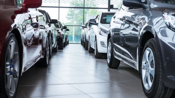 UK: Car Sales Witnesses Biggest Drop Since World War Two Due to Lockdown