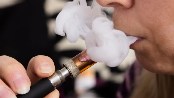 According to the mechanisms for exempting goods returned for export abroad, Saudi Customs have stipulated five reasons for reimbursement of their duties. (Shutterstock) Saudi Arabia Bans Individuals from Importing E-Cigarettes