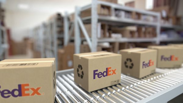 Residents of the UAE ready to embrace a dynamic, experimental, and sustainable future. FedEx Express Study Reveals the UAE is Future-Ready