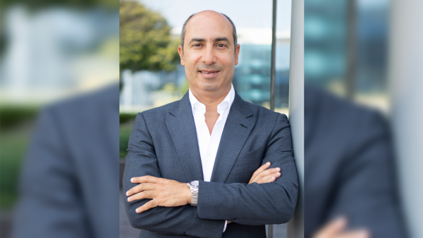 حسام سيف الدين، المدير العام لشركة أي بي ام بالشرق الأوسط وباكستان. شركة أي بي ام تعلن عن التزامها بتدريب ٣٠ مليون فرد حول العالم بحلول ٢٠٣٠
