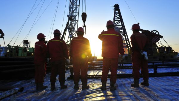 Besides oil and gas, technology, construction and medical equipment were the standout performers as they witnessed double digit growth in terms of combined revenue and profitability.