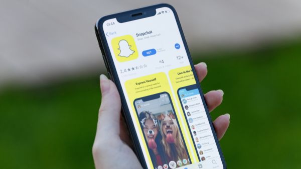 Snapchat Permanently Bans Trump's Account