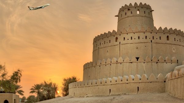 في إطار التزامها تجاه مدينة العين، ثاني أكبر مدينة في إمارة أبوظبي، تشغل الناقلة 10 رحلات موسمية
