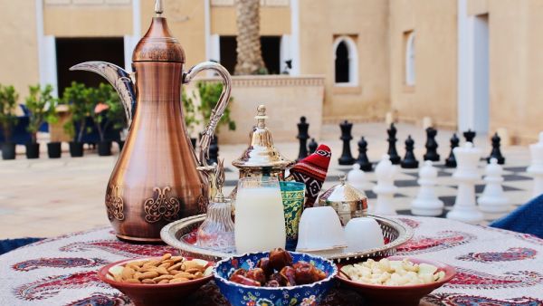 تعد قاعة الطعام الخارجية وجهة مثالية لتناول وجبة الإفطار، السحور، الحفلات الخاصة والاستفادة من الخصومات التي يقدمها الفندق خلال الشهر الكريم. 