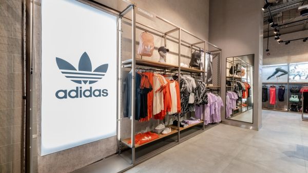 we are delighted to welcome the new state-of-the-art adidas store,” said Steven Cleaver, Director, Shopping Centres Dubai, Al-Futtaim Malls. we are delighted to welcome the new state-of-the-art adidas store,” said Steven Cleaver, Director, Shopping Centres Dubai, Al-Futtaim Malls.