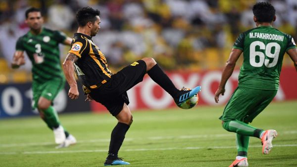 الاتحاد يقترب من ربع النهائي