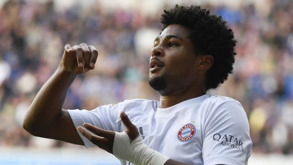 غنابري يحتفل بهدفه