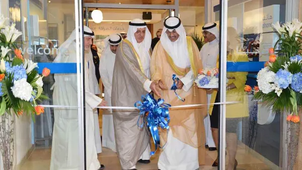 خلال الافتتاح