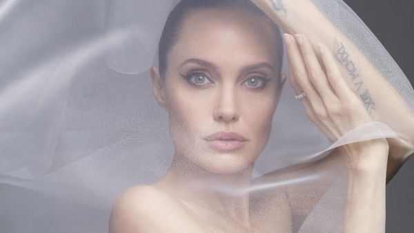 أنجلينا جولي