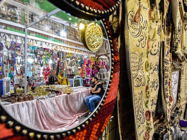 This picture taken on September 2, 2019 shows a view of stalls at the Mosul International Shopping Festival in Iraq's northern city.  Zaid AL-OBEIDI / AFP