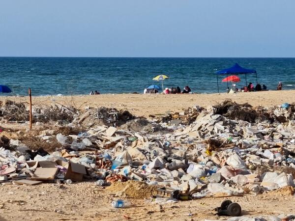 Pollution at Libya beaches